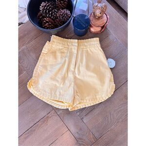 NWT Mulla Lemon Pleated Shorts Size Medium